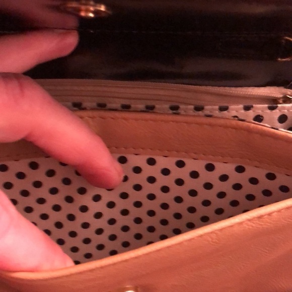 Steve Madden tan quilted black trim crossbody Faux Leather Fits My IPhone 8 Plus - Picture 8 of 13